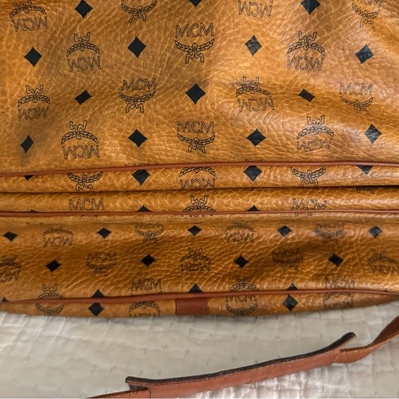 MCM VISETOS  VINTAGE COGNAC TWO SIDED LUGGAGE MESSENGER BAG. MADE IN GERMANY - Picture 11 of 16